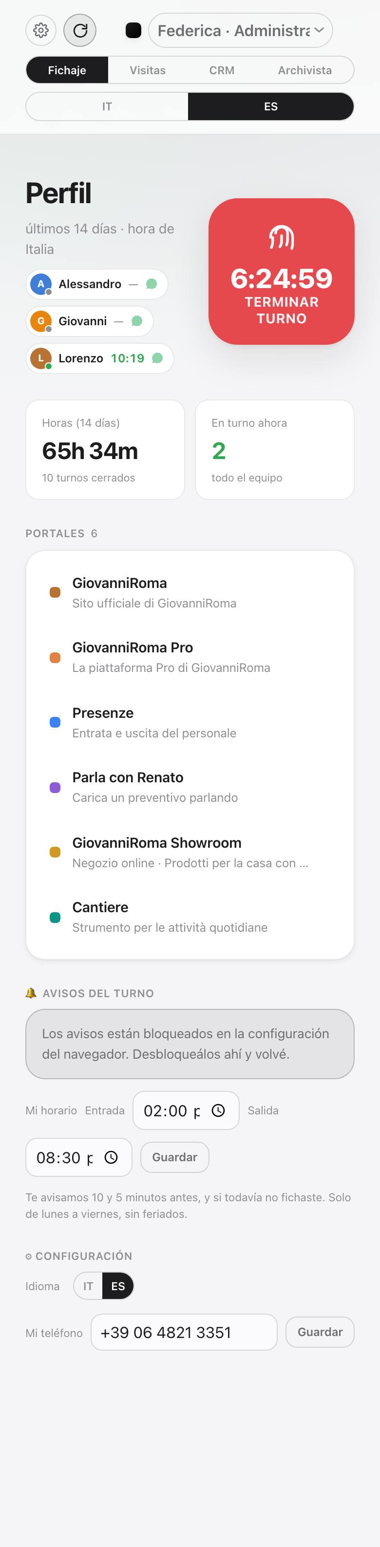 Fichaje y equipo en turno en el teléfono